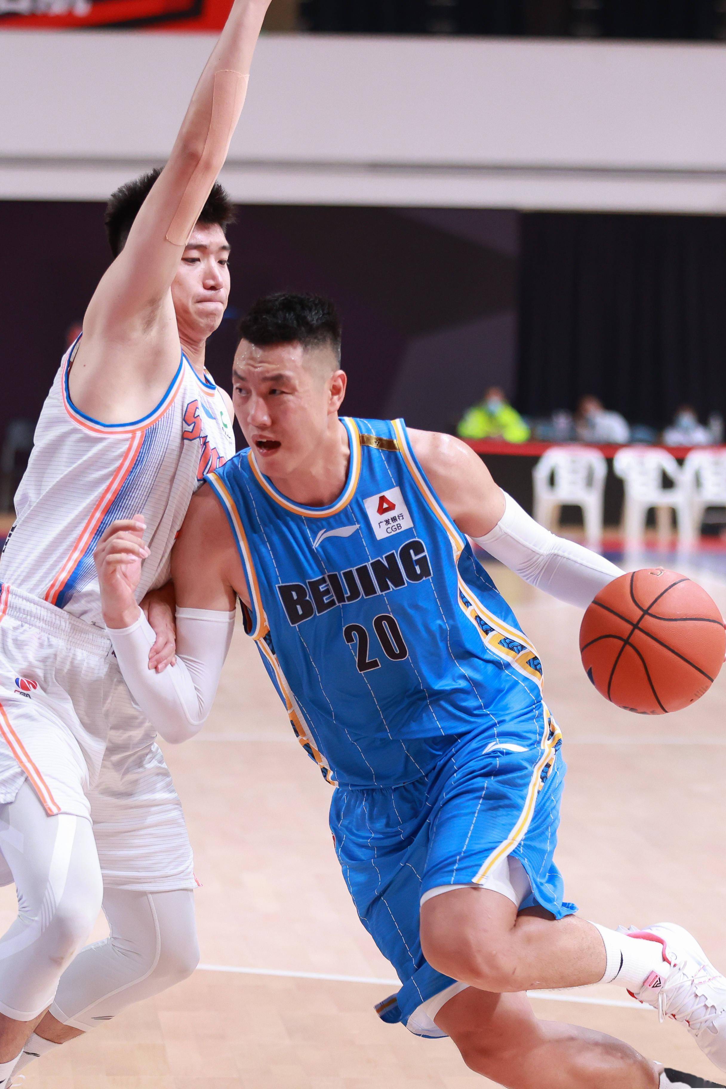 这一次他没 这一次他没