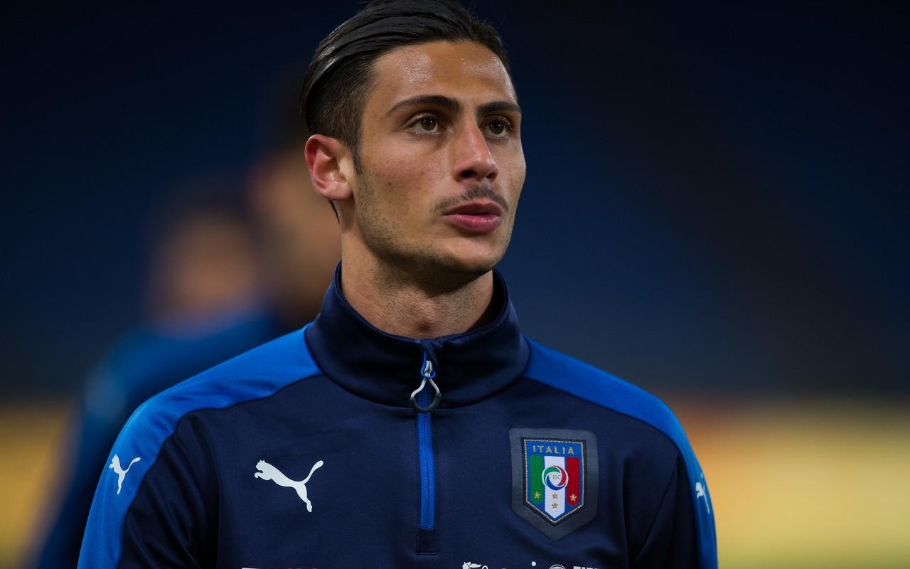 他减少了对 他减少了对